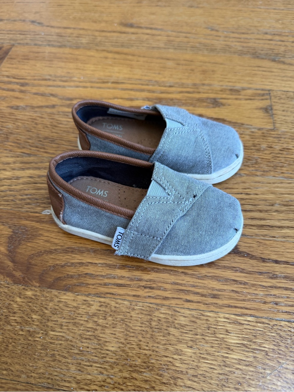 Toms Kids Slip-On Sneakers in Gray with Brown Trim